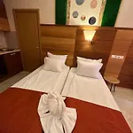 Briz - Section B ساني بيتش