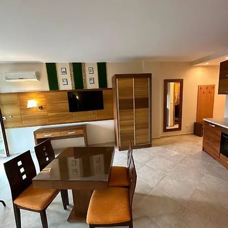 Briz - Section B סאני ביץ'