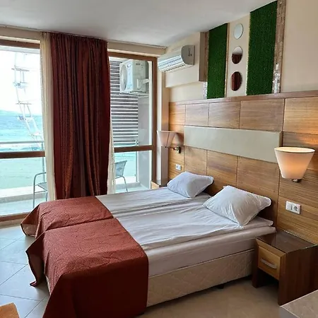 Briz - Section B Hotel 3*