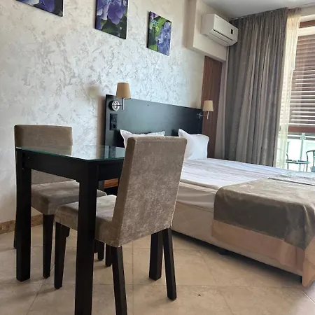 Hotel Briz - Section B