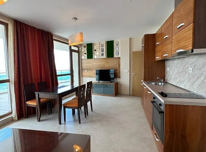 Briz - Section B Hotel 3*